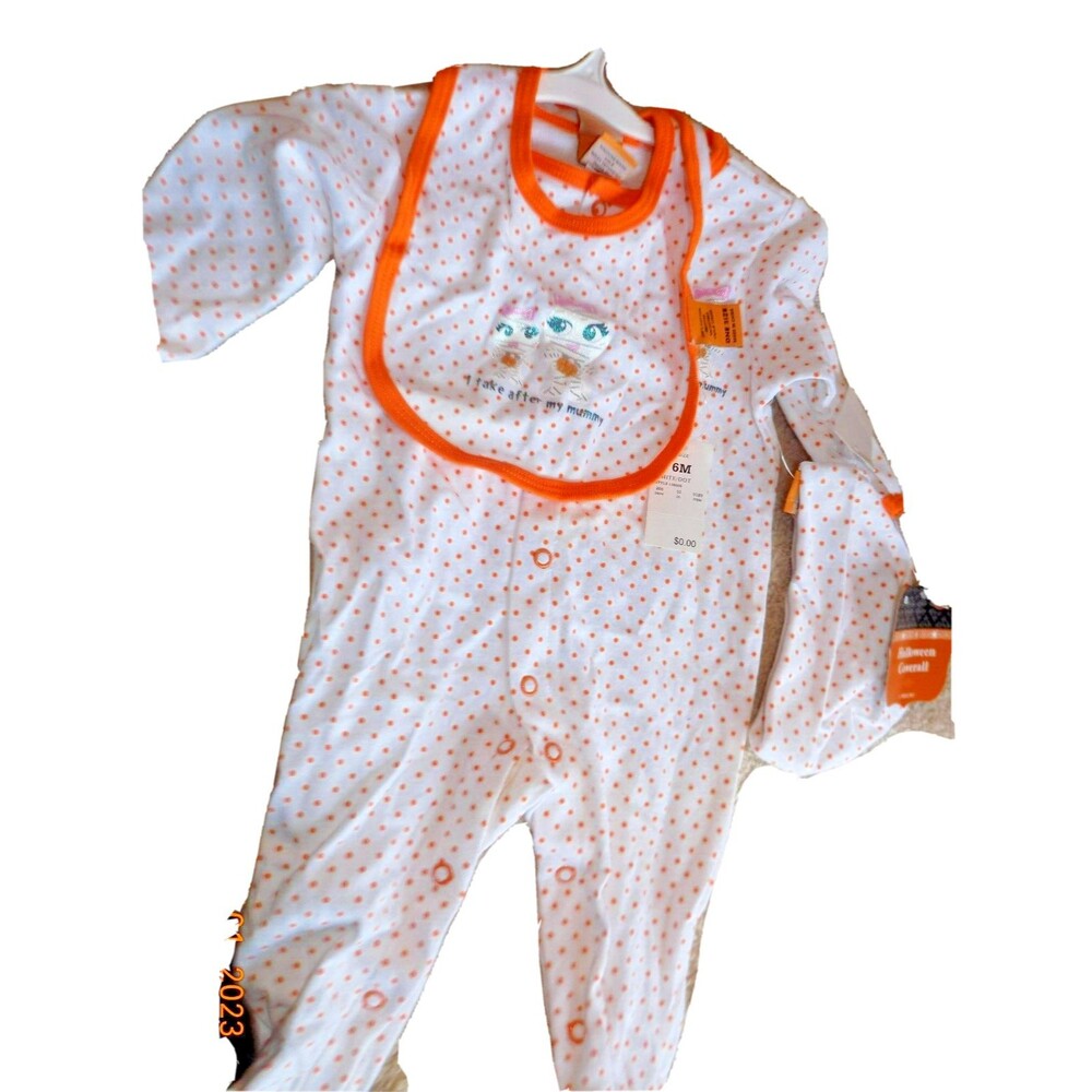 New with tag Baby infant Halloween outfit 6 month
